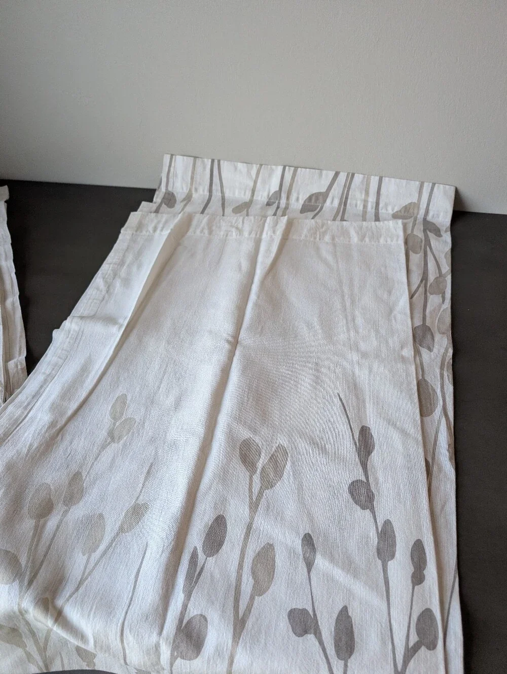 4 DKNY Cream Gray 100% Cotton Curtain Size 82